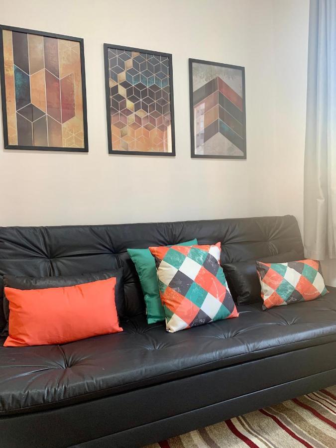 707 - Apartamento 1 quarto, todo decorado e com utensilios de cozinha em excelente localização no Bigorrilho Curitiba Exterior foto