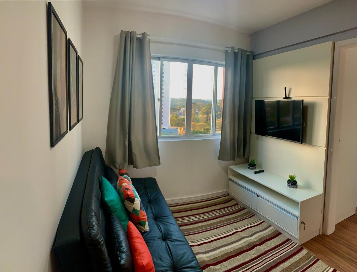 707 - Apartamento 1 quarto, todo decorado e com utensilios de cozinha em excelente localização no Bigorrilho Curitiba Exterior foto